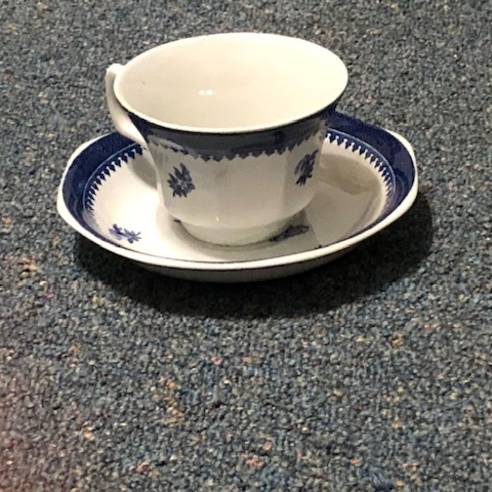 77 pieces Wedgwood china - Springfield Pattern, Georgetown Collection
